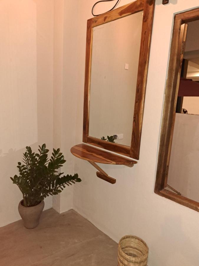 The Surf Access Guest House Аругам Бей Екстериор снимка
