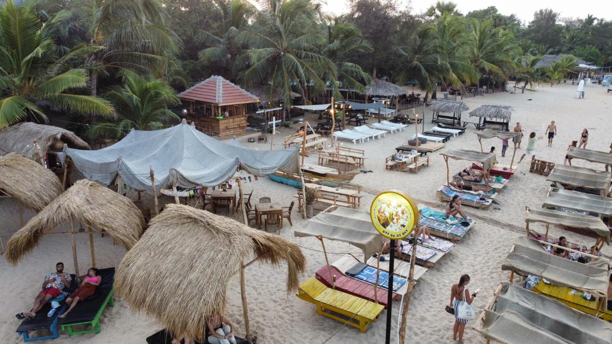 The Surf Access Guest House Аругам Бей Екстериор снимка