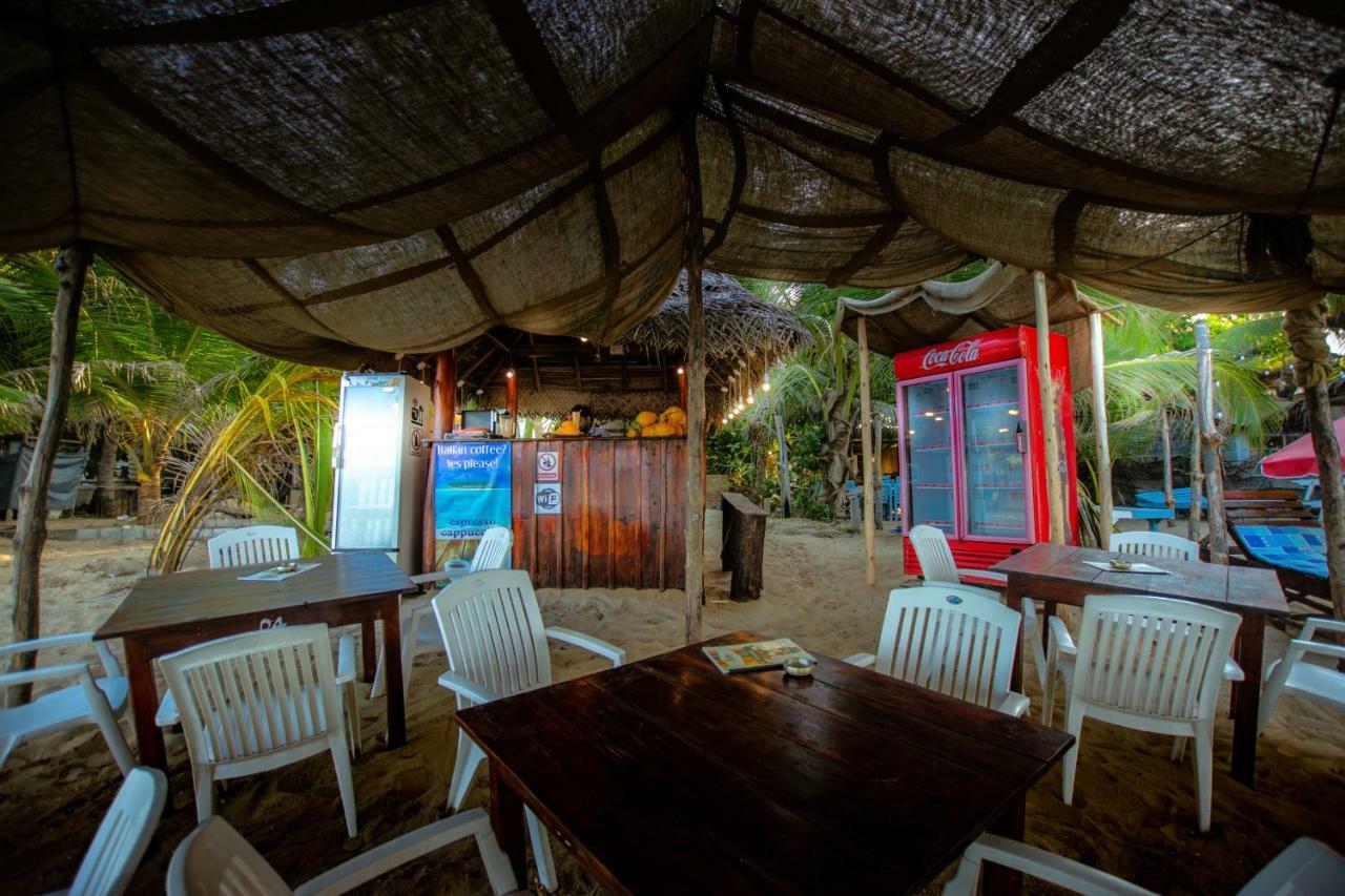 The Surf Access Guest House Аругам Бей Екстериор снимка