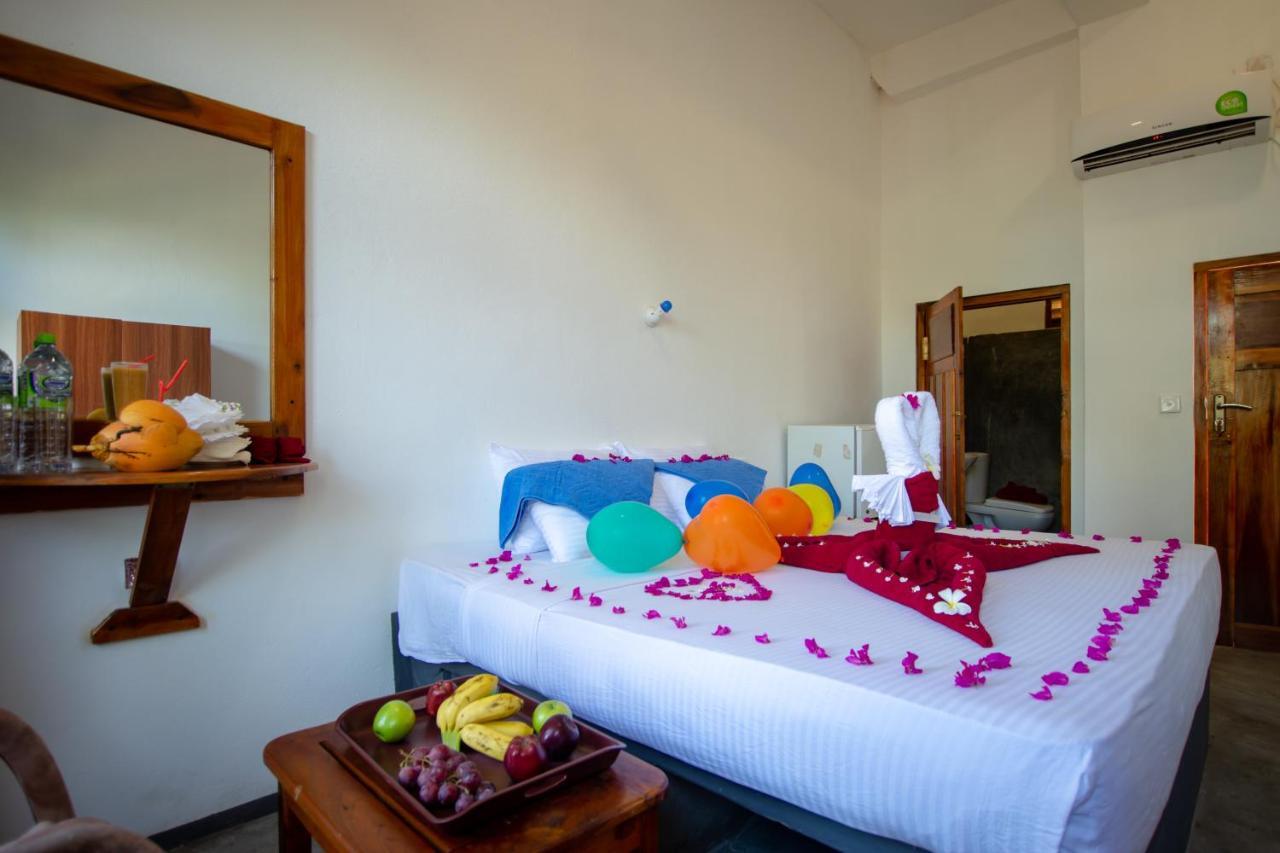 The Surf Access Guest House Аругам Бей Екстериор снимка